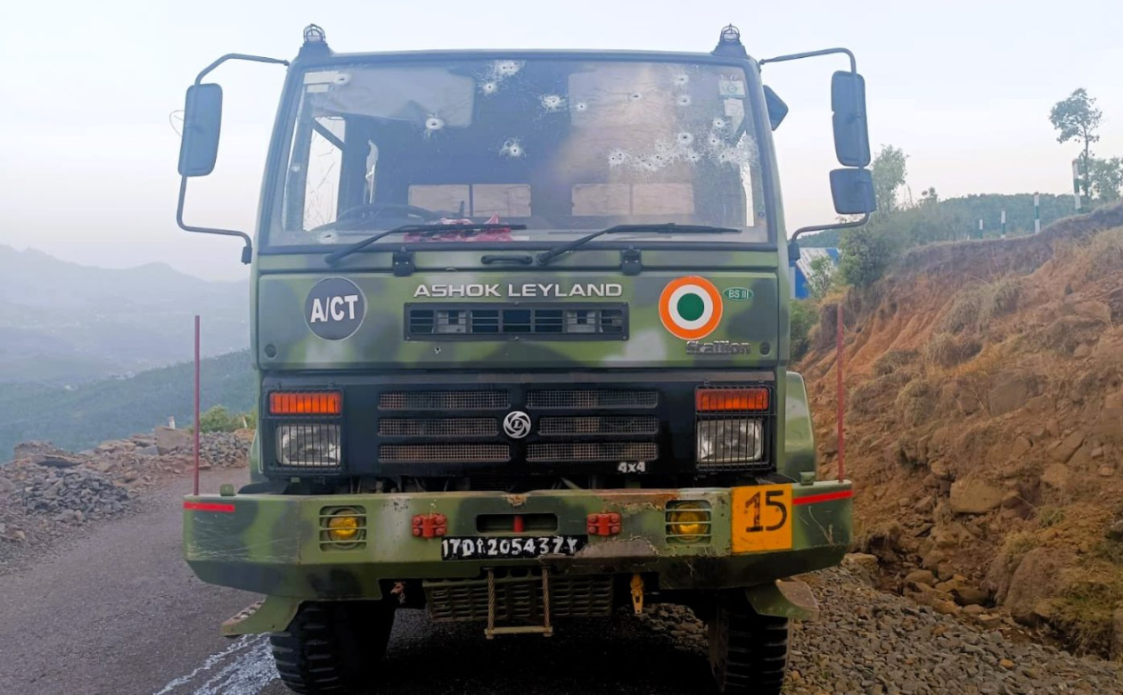5 Soldiers Injured in Attack on IAF Convoy in Jammu & Kashmir (Poonch)